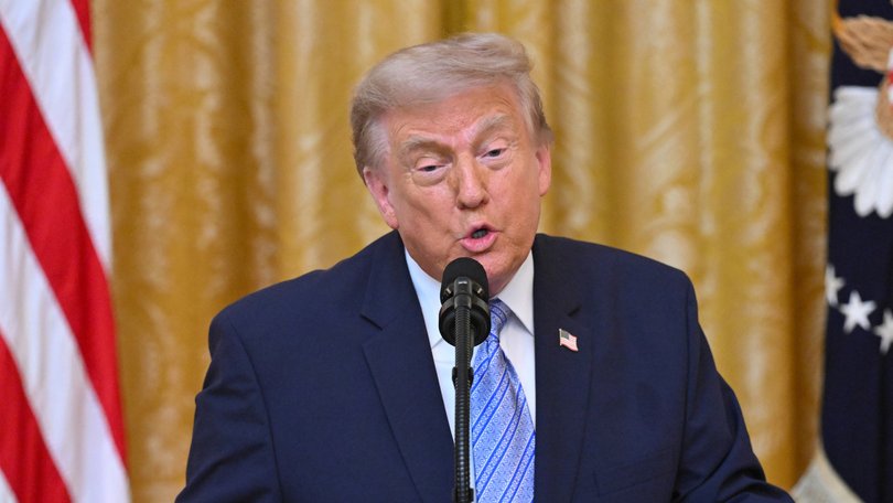 Donald Trump is vowing to add wildfire pollution costs to existing tariffs on Canadian goods as smoke from blazes in Canada trigger warnings across the US.