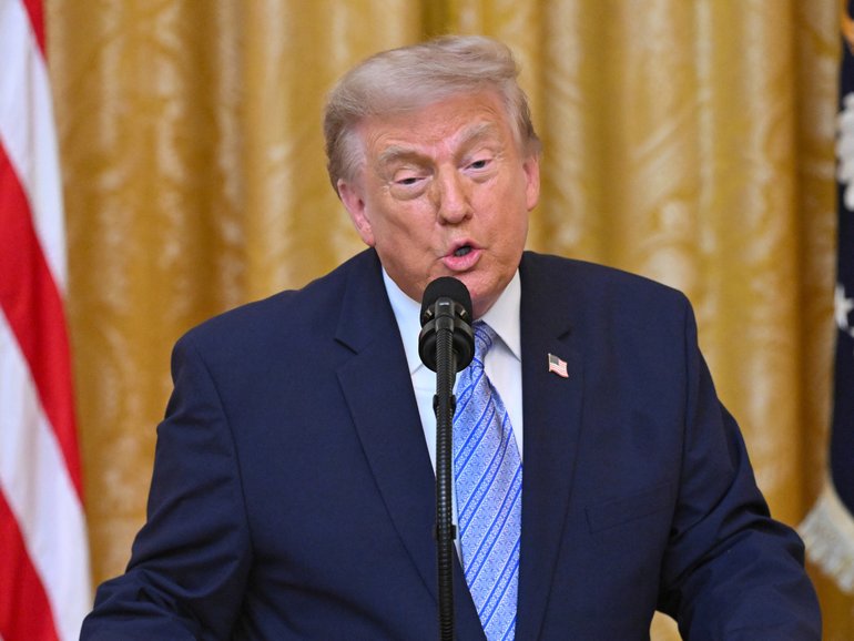 Donald Trump is vowing to add wildfire pollution costs to existing tariffs on Canadian goods as smoke from blazes in Canada trigger warnings across the US.
