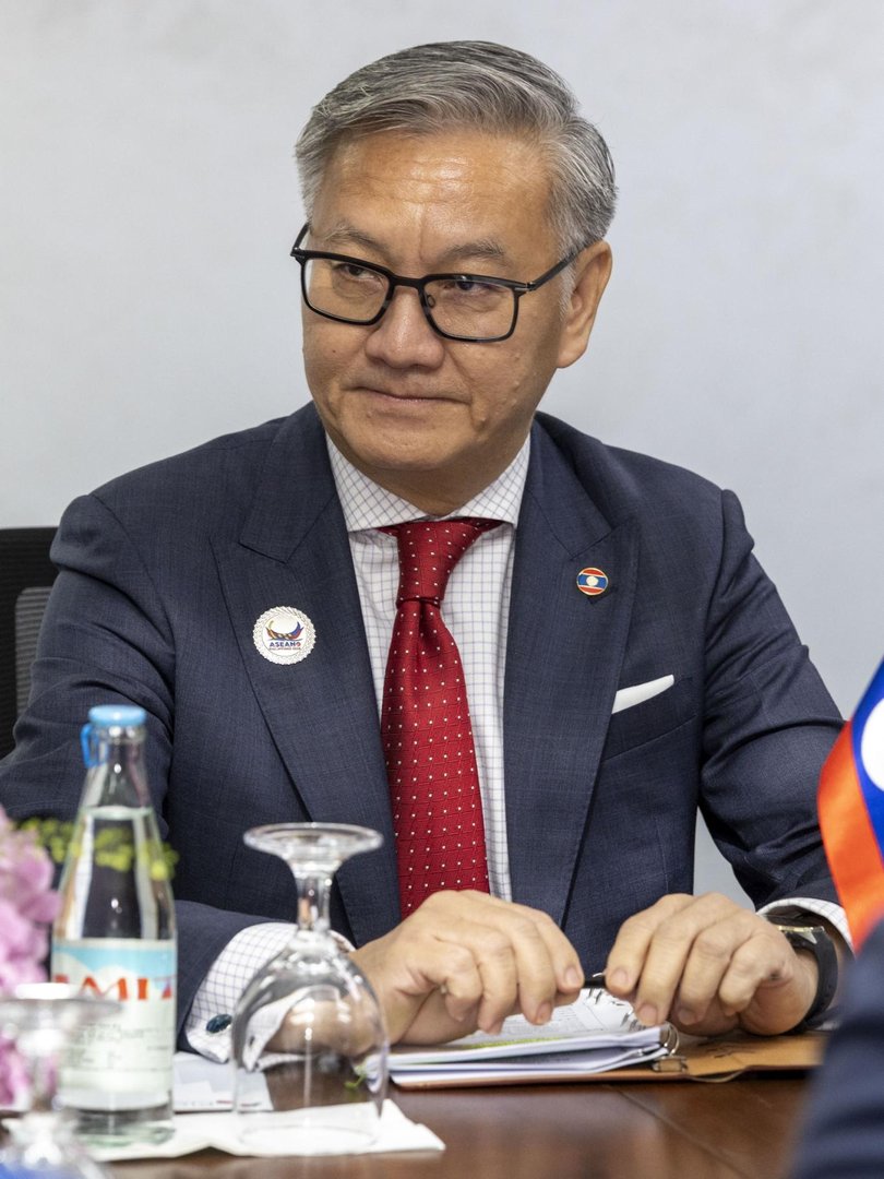 Lao Foreign Minister Thongsavanh Phomvihane has not commented on the meeting.