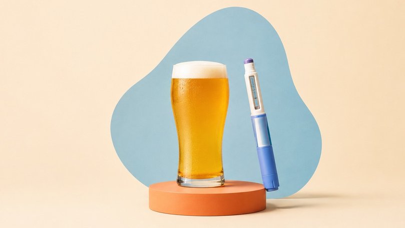 Weight loss drugs have been linked to a fall in the number of alcohol-dependent people being admitted to hospital.