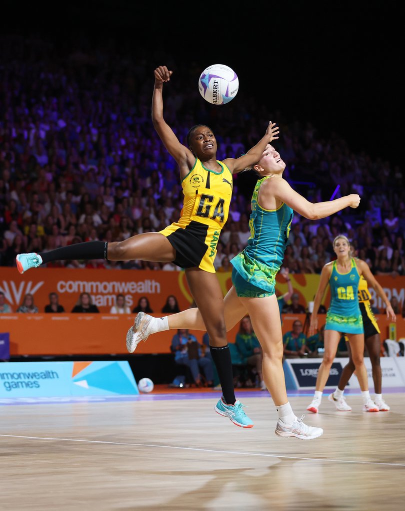 Shanice Beckford of Team Jamaica and Courtney Bruce of Team Jamaica compete.