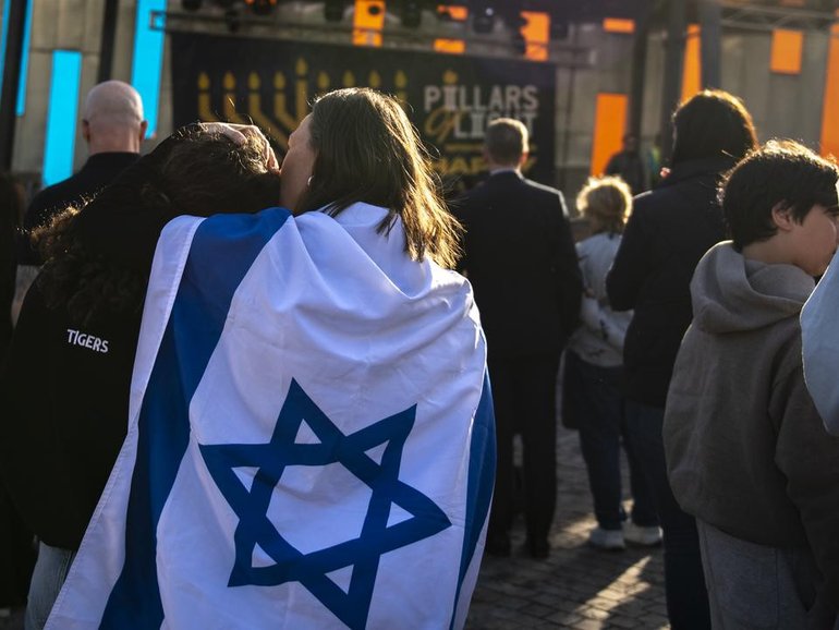 Jewish parents and leaders say anti-Semitism is affecting the daily lives of their children. (Jay Kogler/AAP PHOTOS)