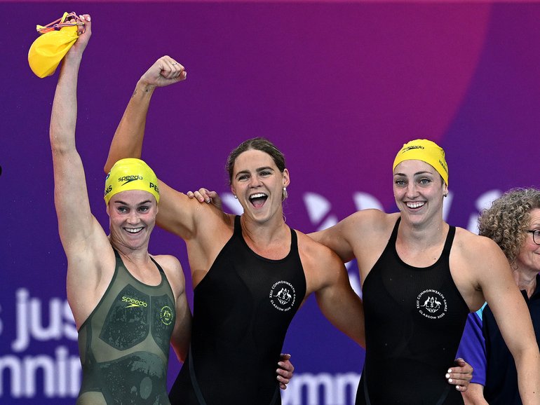 Australia’s women’s 4x100m freestyle team claimed one of our six gold medals on the first day of the Commonwealth Games.