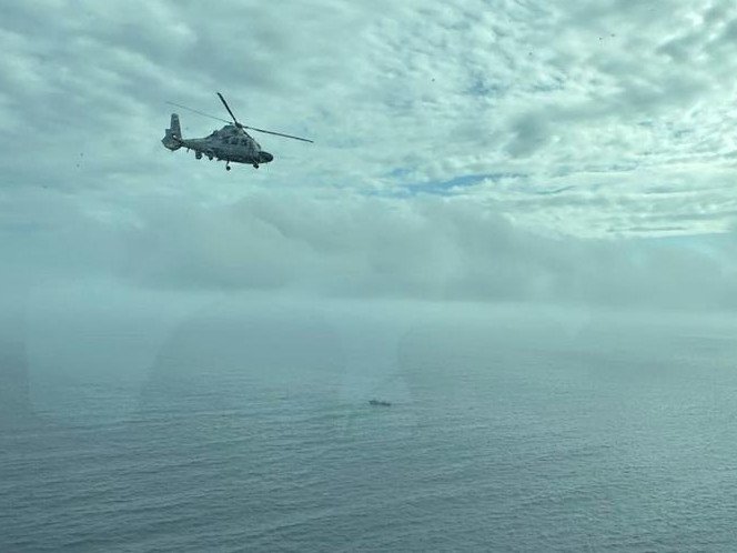 Six Chinese vessels, a rescue helicopter and a Vietnamese boat are searching for survivors. 