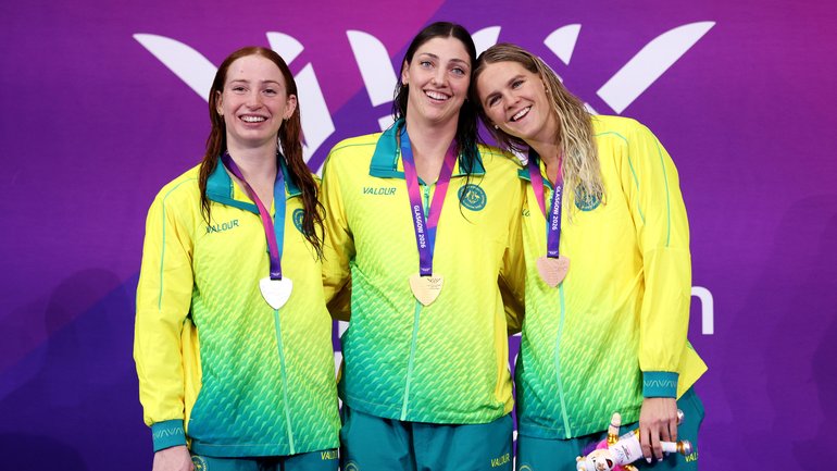Meg Harris beat Mollie O’Callaghan and Shayna Jack to the women’s 100m freestyle gold medal.