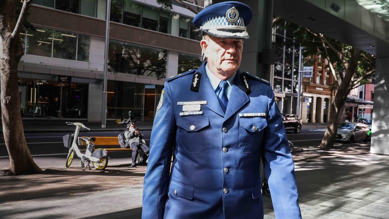 NSW Deputy Commissioner David Hudson arrives at The Royal Commission into Antisemitism and Social Cohesion in Sydney.