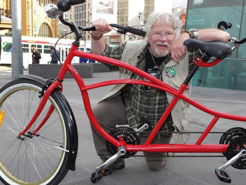 Celebrities including Monty Python star Eric Idle have paid tribute to Bill Oddie. (David Crosling/AAP PHOTOS)