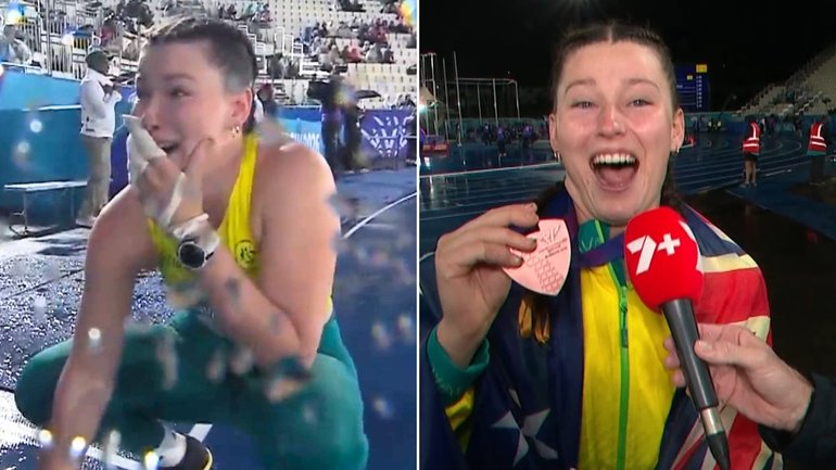 Lara Roberts celebrates her bronze medal, allowing her dad to ‘rub it in’.