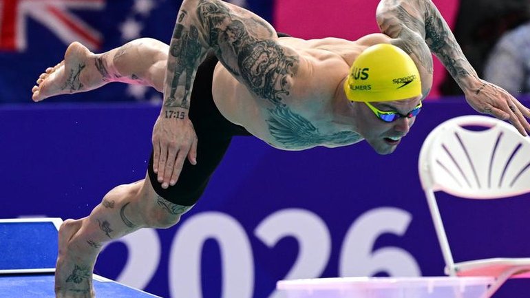 Kyle Chalmers has snatched the 10th Commonwealth Games gold medal of his career in stunning fashion. (Dean Lewins/AAP PHOTOS)