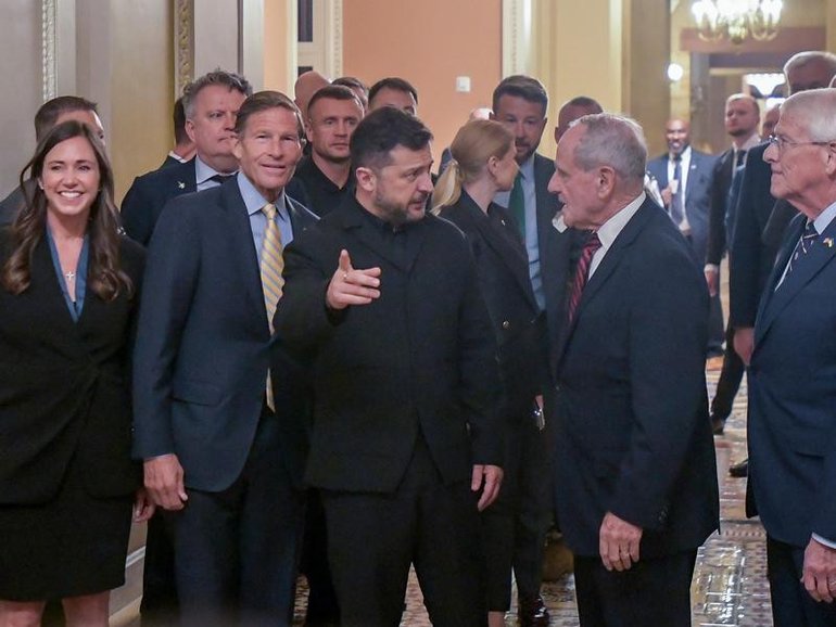 Volodymyr Zelensky met US senators while in Washington, where Ukraine's successes have played well. 