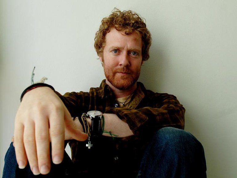 Glen Hansard visited Sydney in 2007 when The Frames supported Bob Dylan on his Australian tour. 