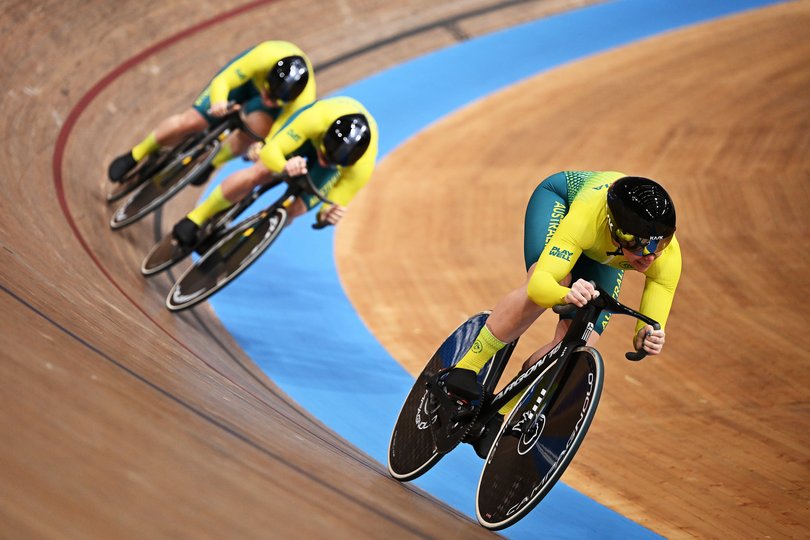 The women will race for bronze.