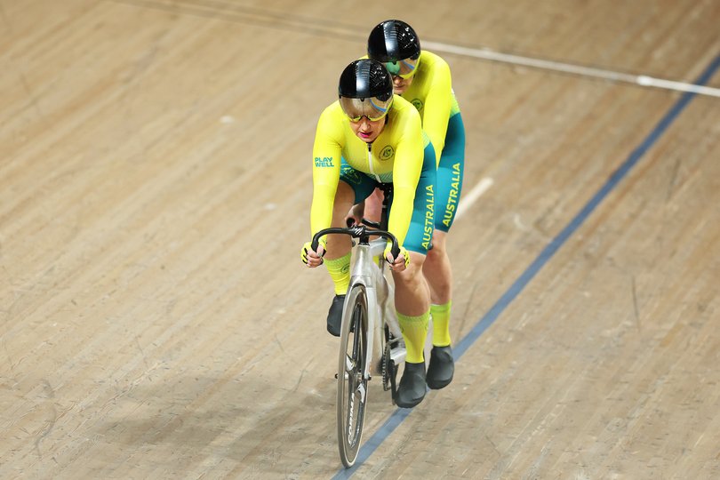 Jessica Gallagher grabbed the first win.