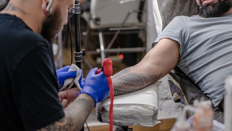 Forget polishing your resume — the latest way to nab a tech job? Get the company’s logo tattooed on your skin.
