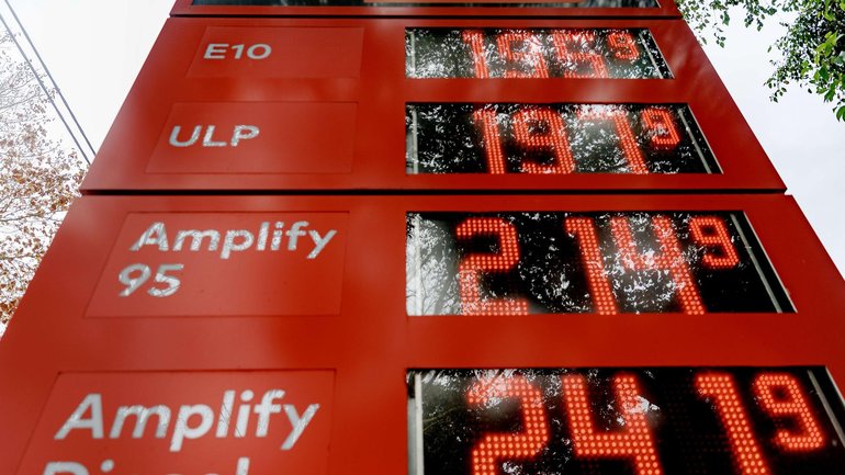 Petrol prices are expected to “creep up” this week when the temporary cut to the fuel excise ends. NewsWire / Nikki Short