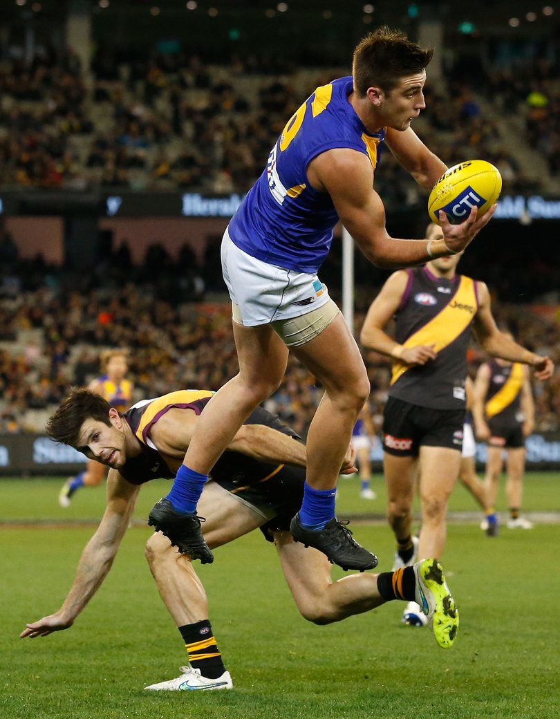 Elliot Yeo in action against the Tigers in 2015.