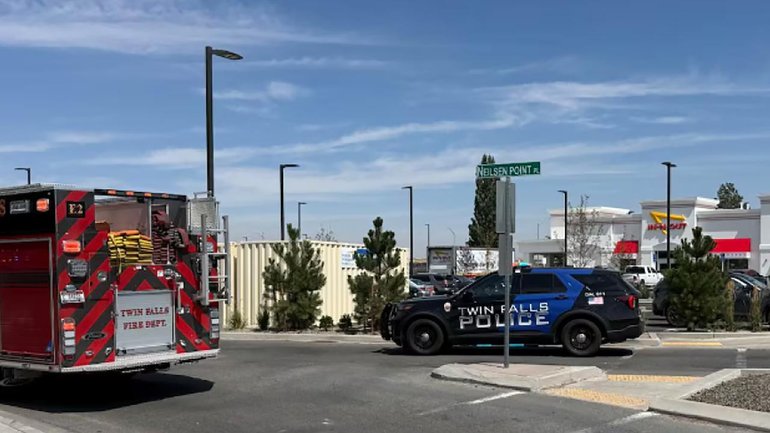 The shooting took place at a recently opened In-N-Out Burger restaurant. (AP PHOTO)
