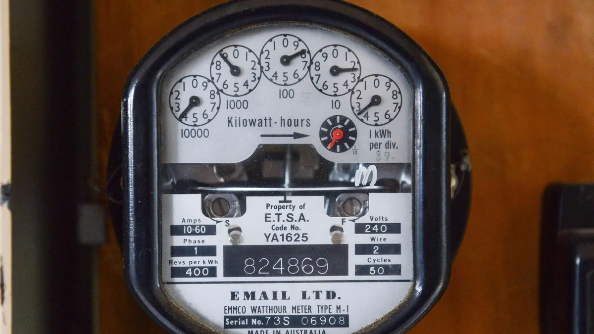 EnergyAustralia admits to breaching retail code after customers in NSW, SA, Qld denied free power offer