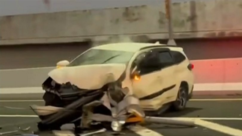 Andy Stoakes was killed when the Toyota Rush he and his wife Julianne were travelling in crashed into a concrete barrier and a lamp pole on Saturday evening.