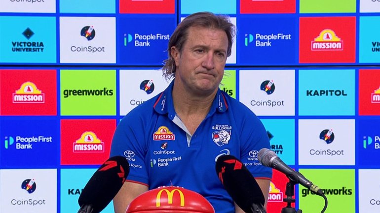 Western Bulldogs coach Luke Beveridge says he would have signed a concussion waiver during his playing days if it meant he could have kept playing.