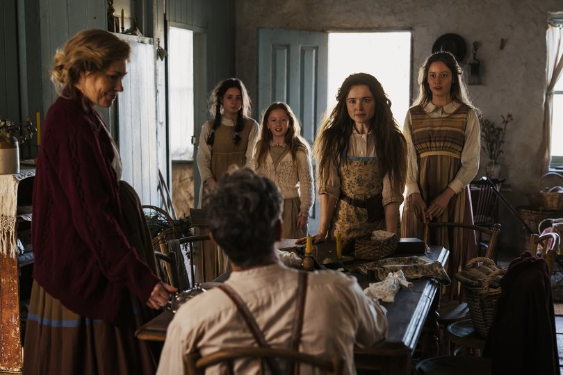 Mirrah Foulkes, Abbie Macdonald, Nathan Page, Ella Moyle, Phillipa Northeast, and Ella Oliphant in My Brilliant Career.