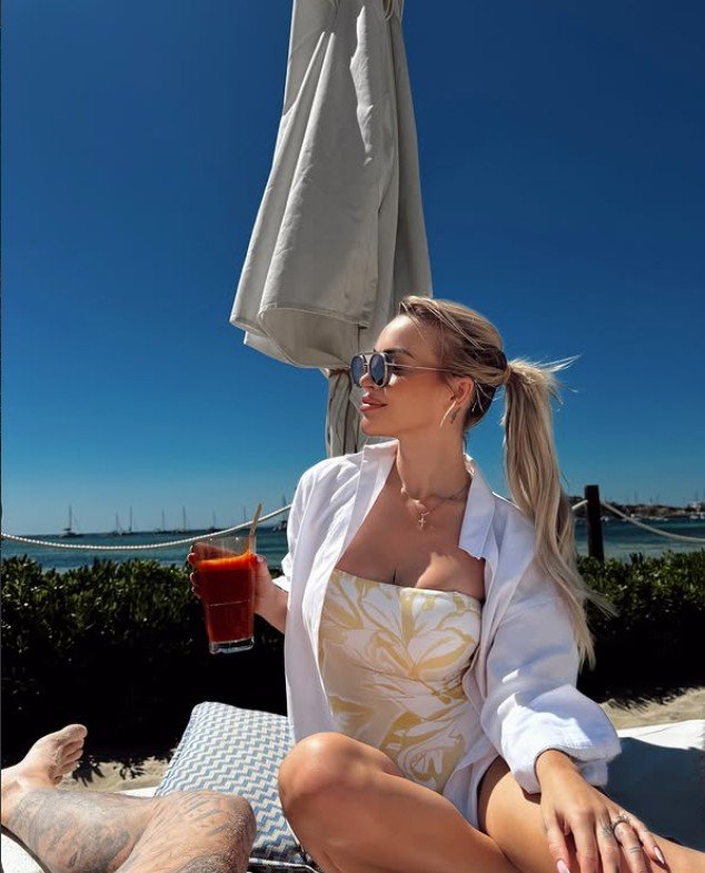 The Dubai-based influencer said that her husband initially thought a dog had entered their bedroom and kicked towards it.
