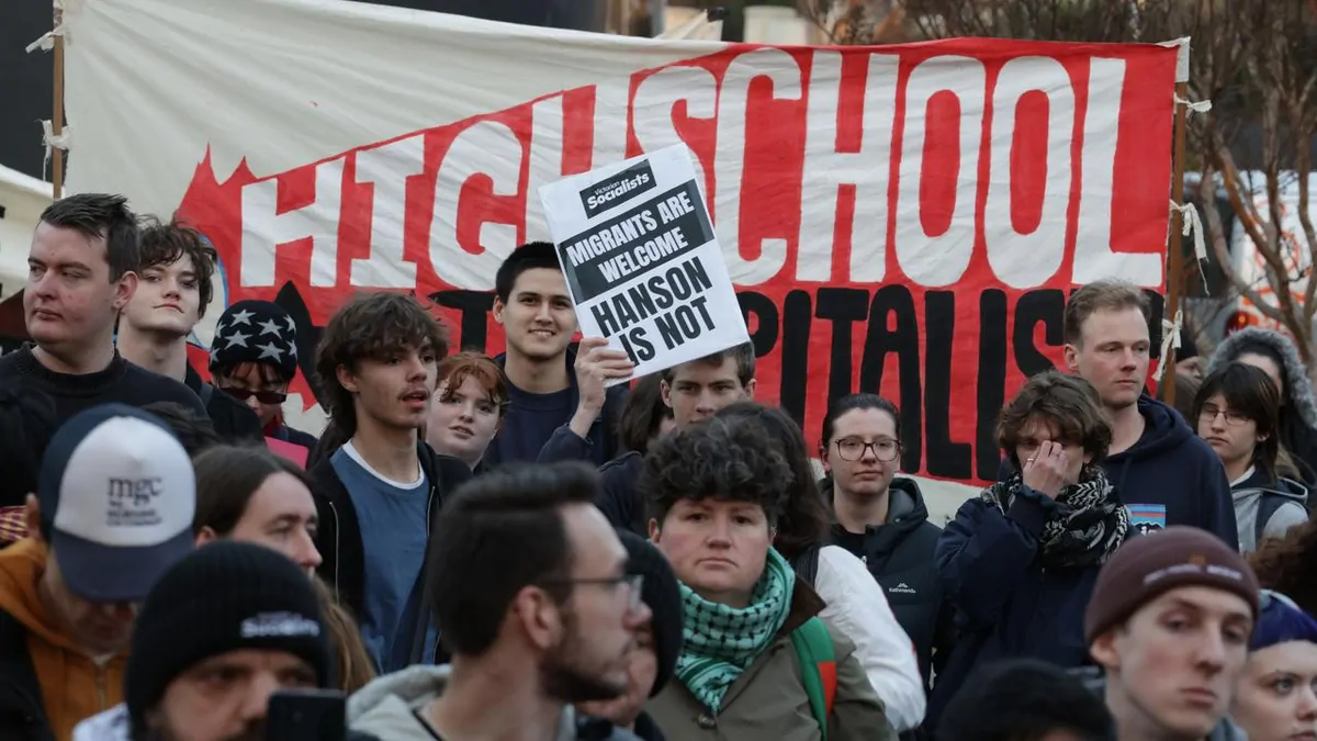 Pauline Hanson protests: Thousands of students to walk out across Australia as One Nation support surges Pauline Hanson protests: Thousands of students to walk out across Australia as One Nation support surges