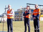 Albo’s ‘melon’ grilling gets awkward as Minns intervenes.