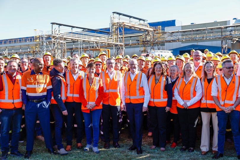 NEWCASTLE, AUSTRALIA - NewsWire Photos - 13 AUGUST, 2026: Tomago Smelter Prime Minister Anthony Albanese visits Tomago Aluminium Smelter to announce about extending the financial lifeline of the smelter for 10 more years. Picture: NewsWire / Thomas Lisson