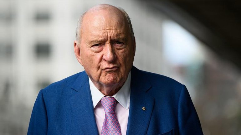 Alan Jones has pleaded not guilty to multiples charges of indecent assault. (Bianca De Marchi/AAP PHOTOS)