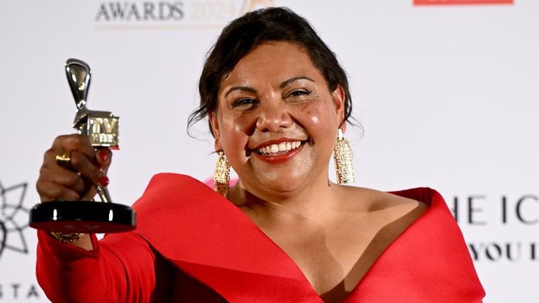 Deborah Mailman is set to become the first Indigenous person inducted into the Logies Hall of Fame. 