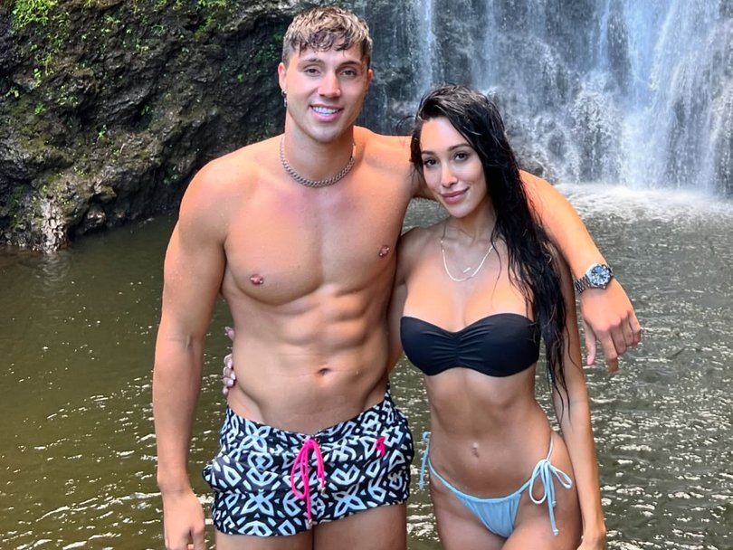 Tayo Ricci and Scarlett Vas.