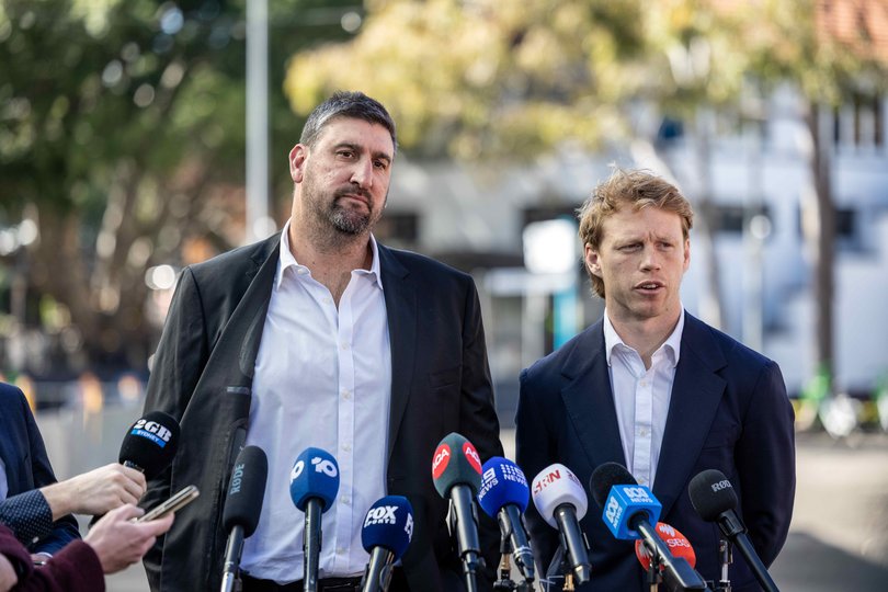 Sydney Swans senior coach Dean Cox and captain Callum Mills.