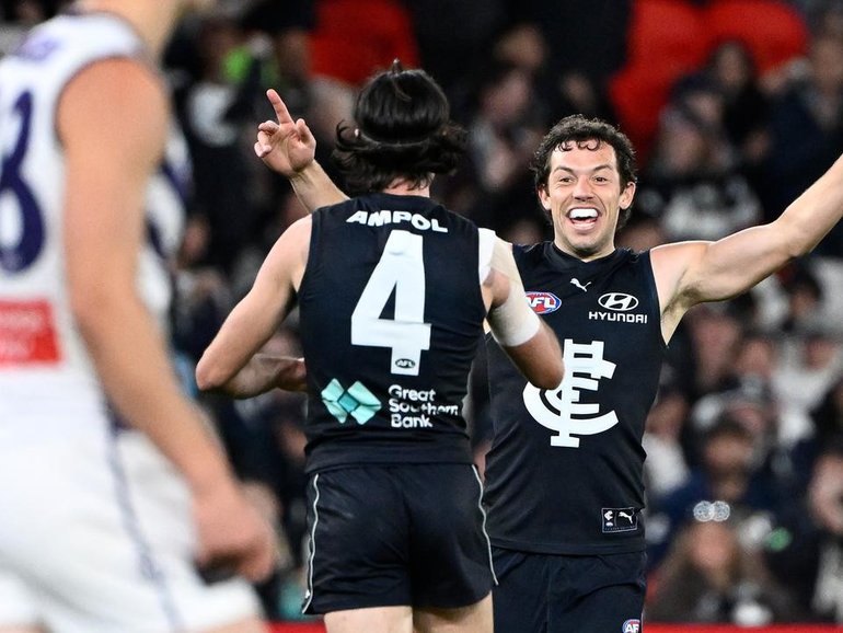 The Blues have continued their incredible resurgence with a thumping win over the Dockers. (Adam Trafford/AAP PHOTOS)