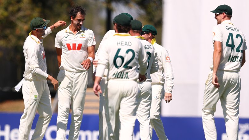 Mitchell Starc is destroying Bangladesh’s top order again.
