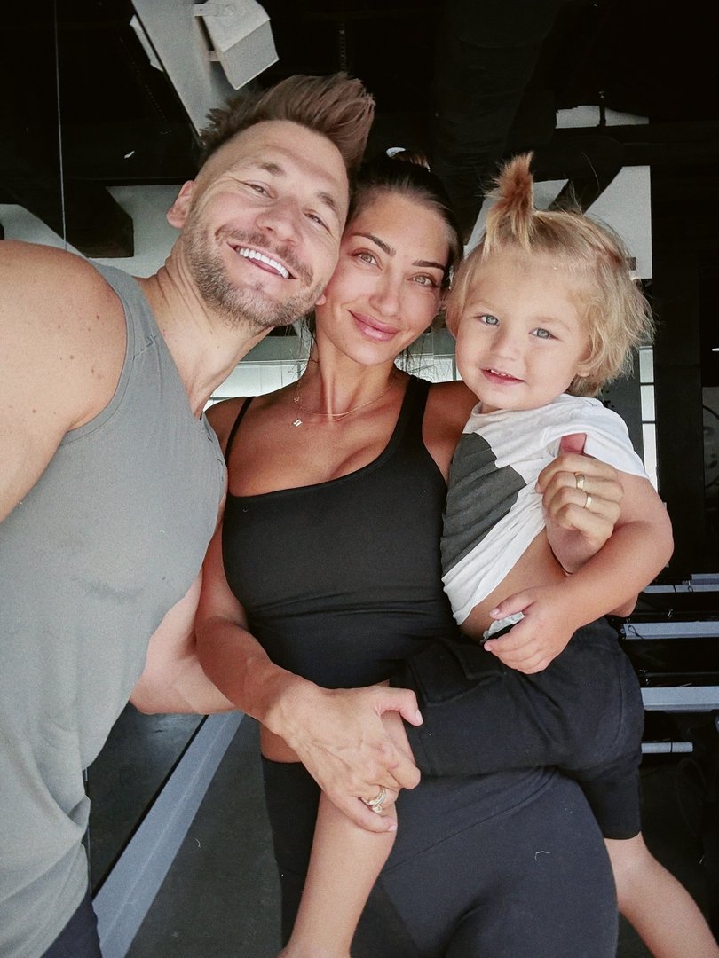 Leah with her husband Michael and their son, Reeves. 