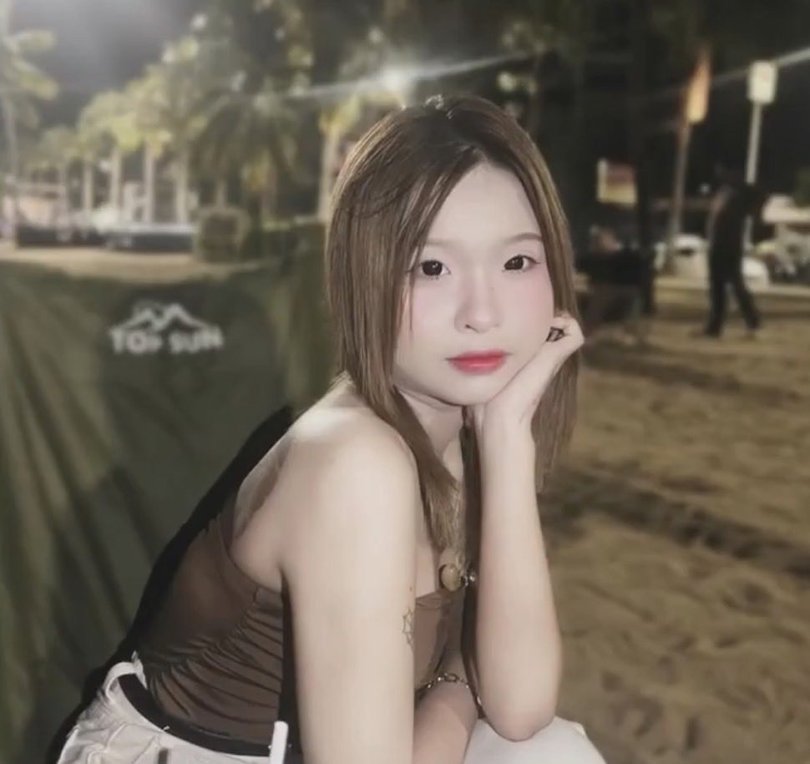 Tunchanok Donhomla, 17, was last seen entering a hotel in Pattaya, a coastal city on Thailand's Gulf coast, just after 3.30am on Thursday, local media reports.