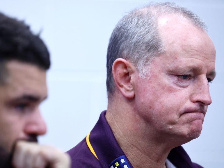 Michael Maguire is sad to see Adam Reynolds retire, but says the early call was his skipper's. (AAP PHOTOS)