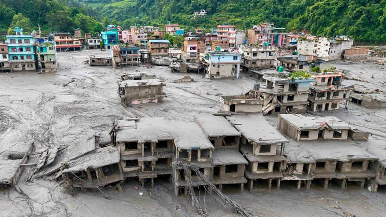 New Nepal threat emerges as Aussies are still missing. 