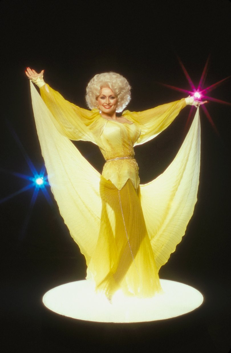 Country singer Dolly Parton poses for a portrait session in 1978 in Los Angeles, California.