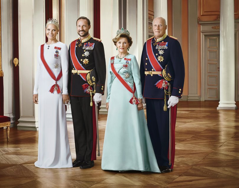 In this handout photo provided by the Royal Court, Princess Mette-Marit of Norway, Crown Prince Haakon of Norway, Queen Sonja of Norway and King Harald V of Norway pose for an official photograph from the Royal Court on January 15, 2016 in Oslo, Norway.