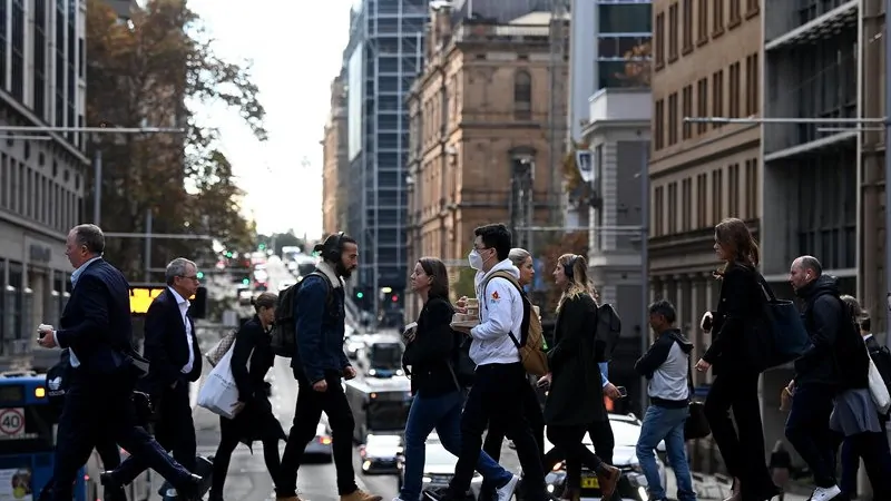 ‘Doomjobbing’: The job hunt trend hurting Aussie careers