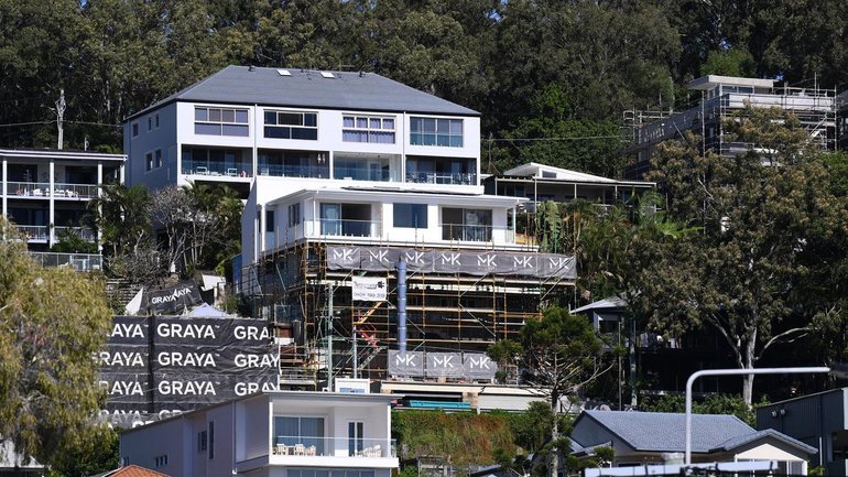 Australia has registered a 4.2 per cent fall in housing approvals for the month. (Jono Searle/AAP PHOTOS)