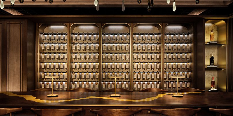 The lounge and bar at the distillers library.