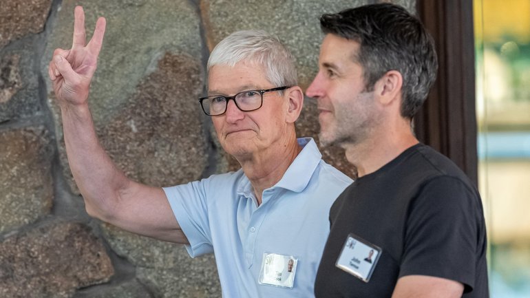 Tim Cook with John Ternus in July, 2026. 