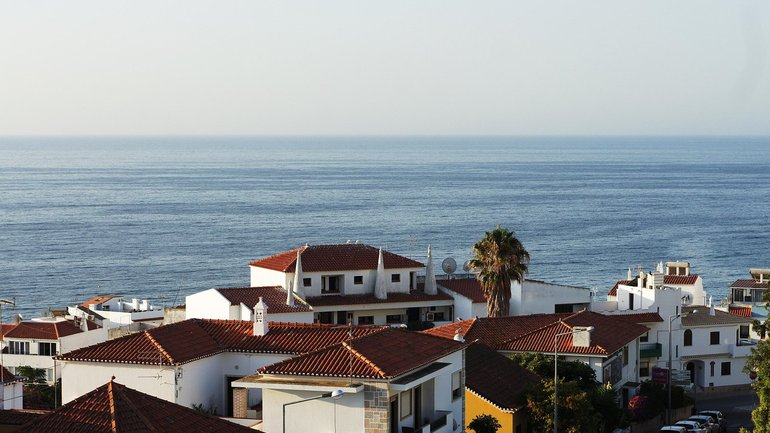 A British tourist has been allegedly stabbed to death in front of her child in a resort in Albufeira, Portugal.