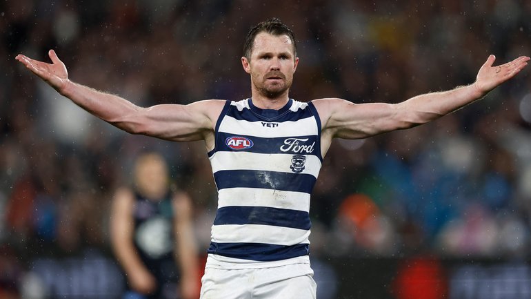 Patrick Dangerfield kicked five goals.