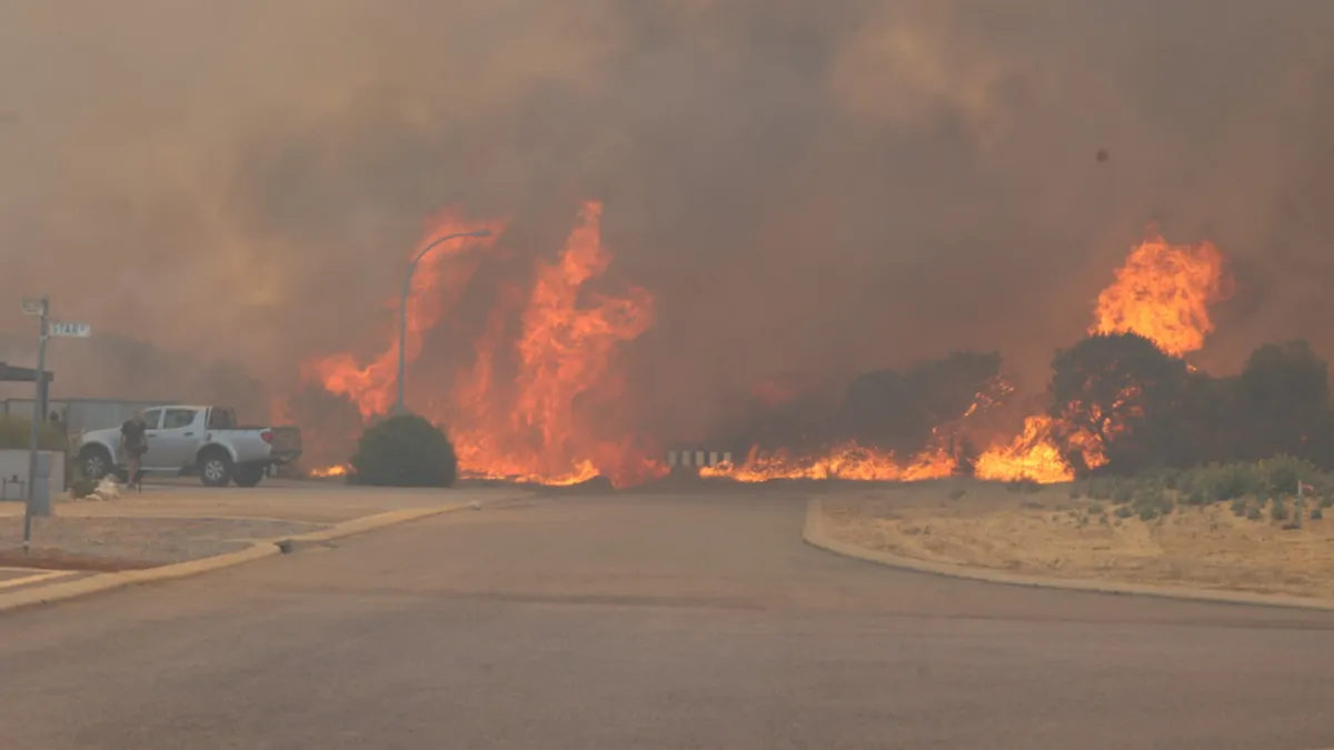 Sydney fire ban: Summer heat arrives early, total fire ban in place for Sydney amid El Nino threat