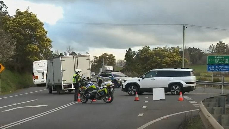 Three families grieving after devastating deadly head-on crash on Bass Highway, Tasmania
