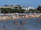 Beachgoers sought solace from the heat as temperatures in one state threatened to break records.  (Danny Casey/AAP PHOTOS)